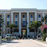 Quartiere Picone: il Policlinico di Bari che si affaccia su piazza Giulio Cesare